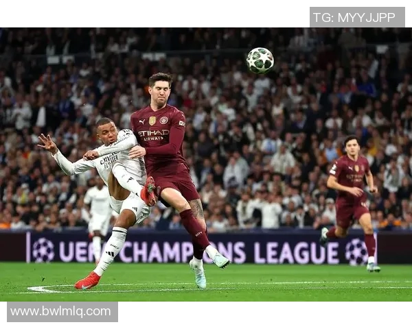 足球明星热议欧冠精彩瞬间视频回顾与分析