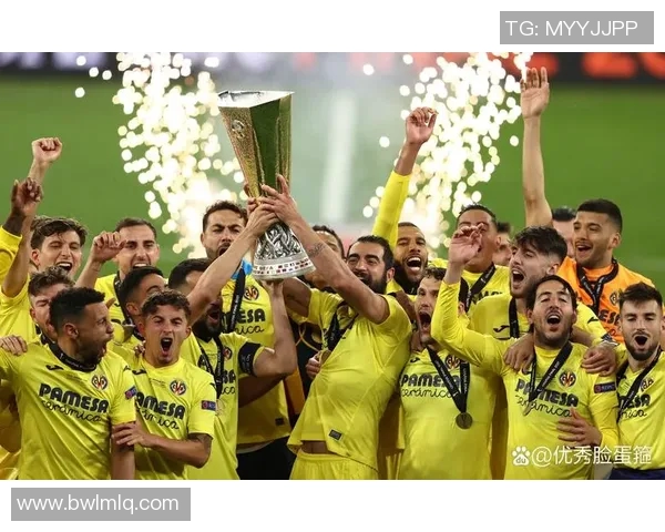 全球顶尖足球明星汇总及其成就分析与排名解读