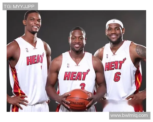 热火与骑士激战正酣球迷闹场引发赛场混乱局面